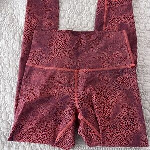 Red lululemon Wunder train